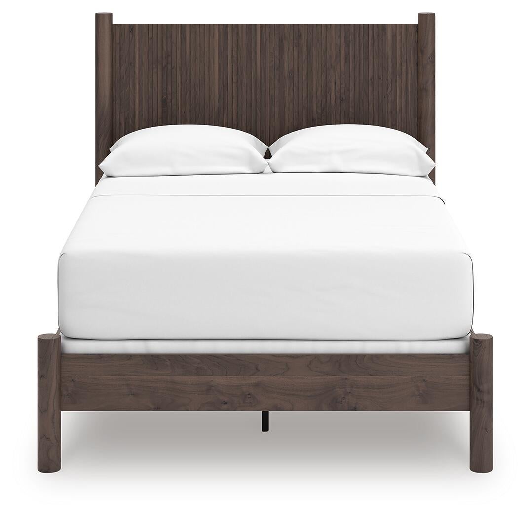 Pamytta Full Panel Bed, Dresser and Mirror